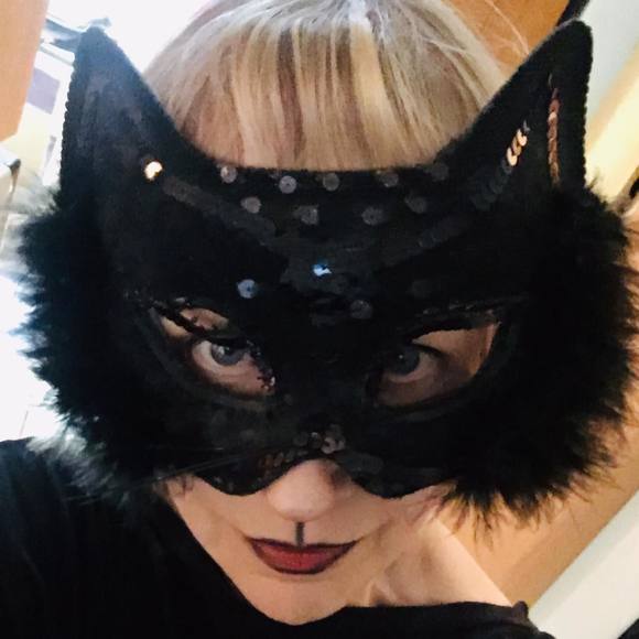 Meet your Posher, Bunny - Picture 1 of 1